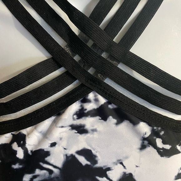 Super cute black white tie die swimsuit one piece xl - Picture 4 of 7
